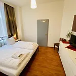 Doppelzimmer Zapfhahn, direkt am Alten Strom
