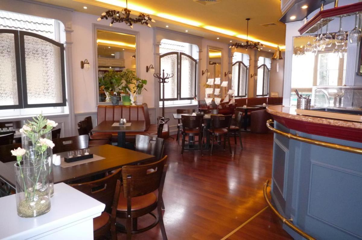 Holiday home Doppelzimmer Zapfhahn, Direkt Am Alten Strom Rostock